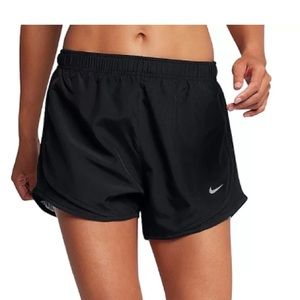 Nike Dry-fit Tempo shorts L